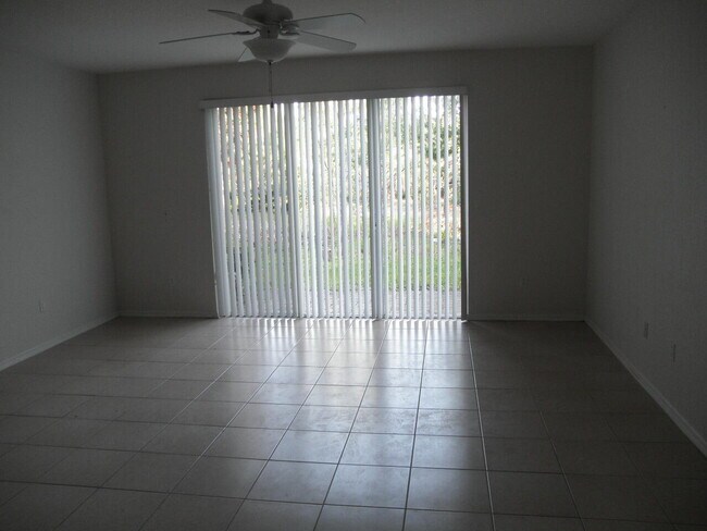 5314 White Oleander in West Palm Beach, FL - Building Photo - Building Photo