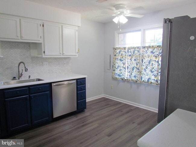 property at 13240 Clipper Cir