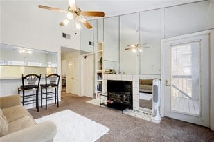 807 W 25th St, Unit 305