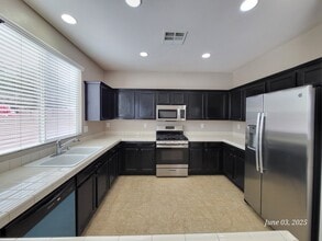 6925 Water Pipit St in North Las Vegas, NV - Building Photo - Building Photo