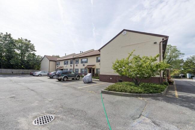 30 Park Pl in Lynbrook, NY - Building Photo - Building Photo