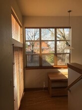 3911 NE 9th Ave in Portland, OR - Building Photo - Building Photo