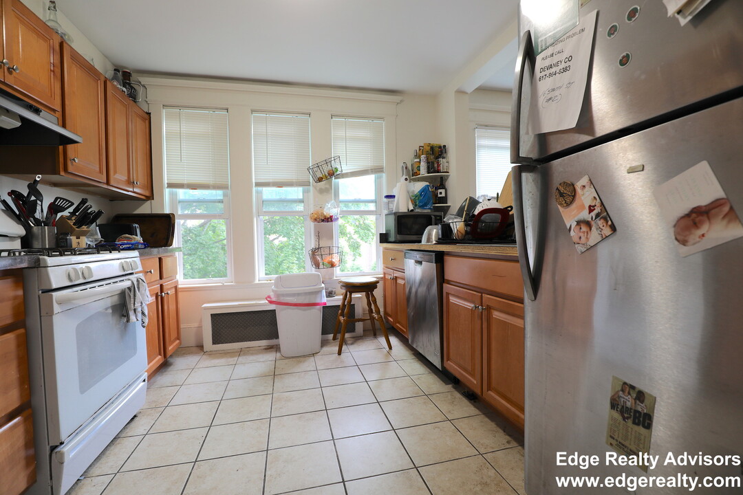37 Radnor Rd, Unit 2 in Boston, MA - Foto de edificio