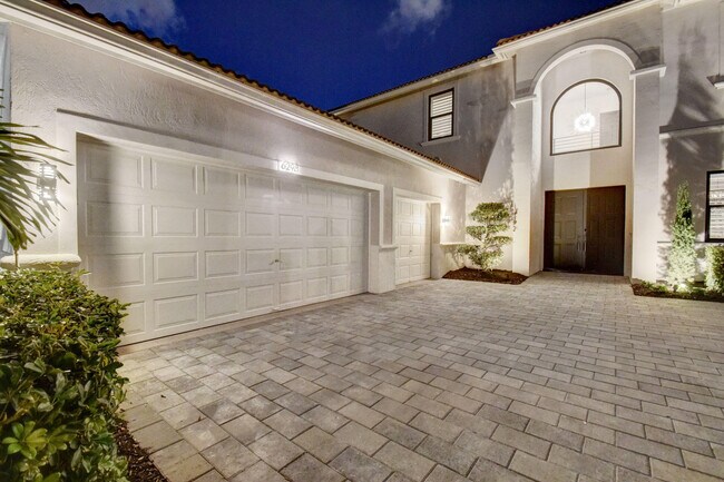 6298 Sand Hills Cir in Greenacres, FL - Building Photo - Building Photo