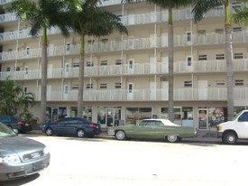 1300 Lincoln Rd Apartamentos