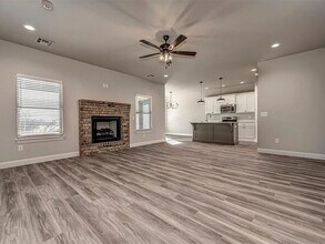 1948 W Crossbow Way in Mustang, OK - Building Photo - Building Photo