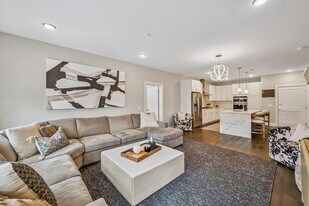 751 N 6th St in Columbus, OH - Building Photo