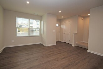 3325 Marble Lp in Rockingham, VA - Foto de edificio - Building Photo