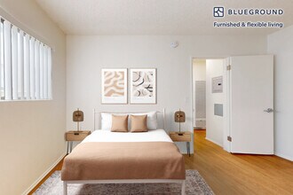 12017 Goshen Ave in Los Angeles, CA - Building Photo - Building Photo