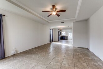 10810 Gunsel Trail in San Antonio, TX - Building Photo - Building Photo