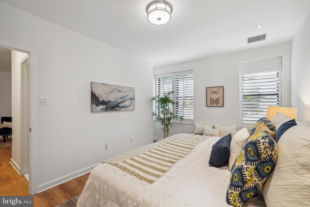 2138 California St NW in Washington, DC - Building Photo
