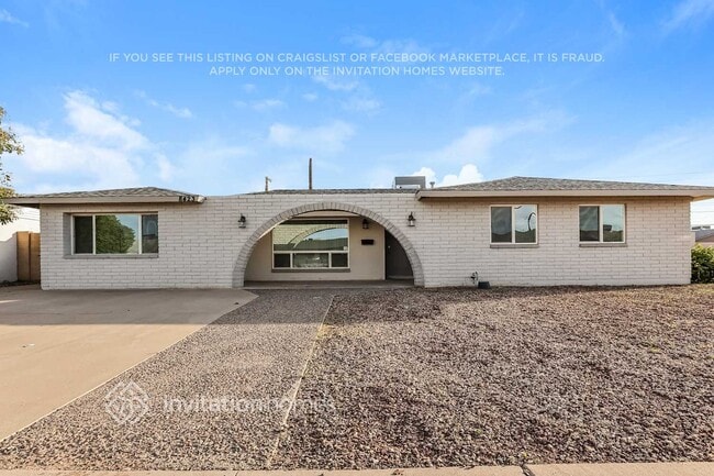 property at 8423 E Hubbell St