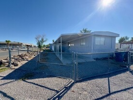 1903 Monterey Dr in Bullhead City, AZ - Building Photo