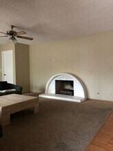 708 Saturn Way in Livermore, CA - Foto de edificio - Building Photo