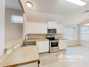 5712 Parkview Hills Ln in Fort Worth, TX - Building Photo - Building Photo