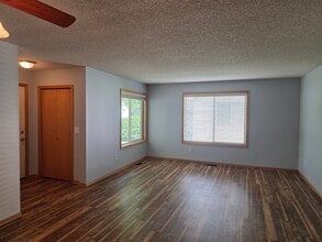 804 Ivy Ridge Ln in Buffalo, MN - Building Photo - Building Photo