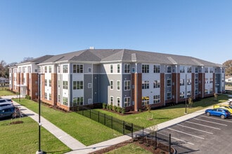 Lexington Place in Portsmouth, VA - Foto de edificio - Building Photo