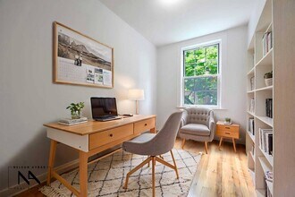 39-13 46th St in Queens, NY - Building Photo - Building Photo