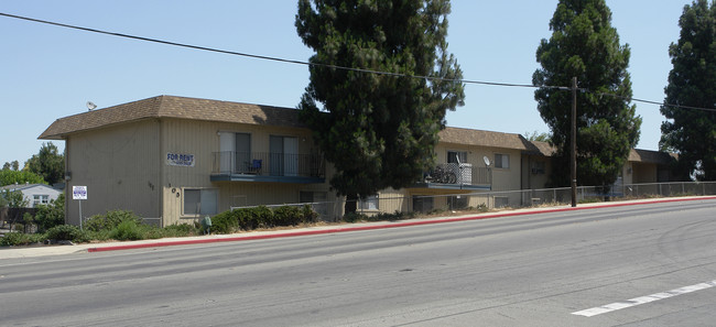 The Pines Apartments in Antioch, CA - Building Photo - Building Photo