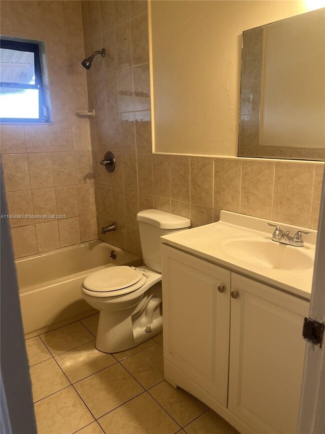 6150 Dawson St in Hollywood, FL - Building Photo - Building Photo