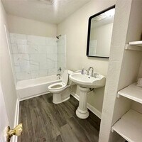 4832 Sayers St photo'