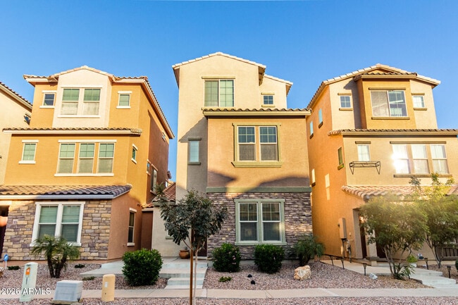 2031 N 77th Ln in Phoenix, AZ - Building Photo - Building Photo