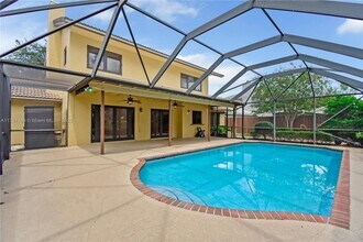 14950 Featherstone Way in Davie, FL - Building Photo - Building Photo