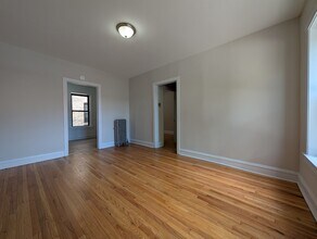 2700 N Spaulding Ave in Chicago, IL - Building Photo - Building Photo