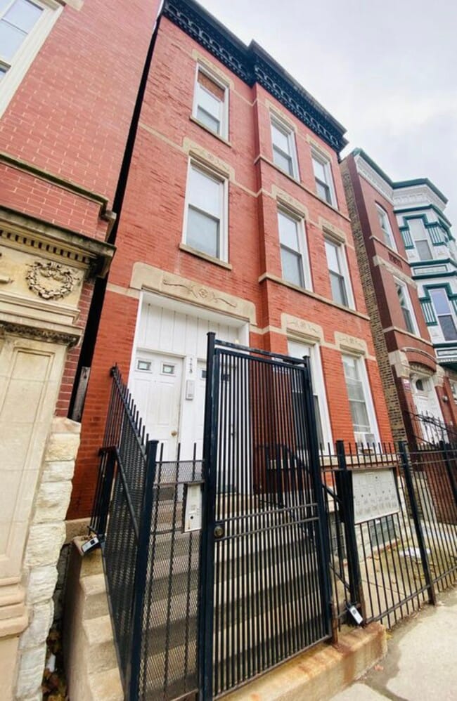 property at 725 N Ada St