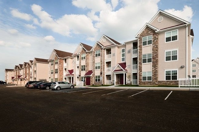 Laurel Green Apartments