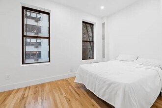 238 E 58th St in New York, NY - Foto de edificio - Building Photo