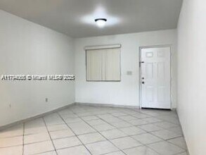 181 NW 47th Ave in Miami, FL - Building Photo - Building Photo