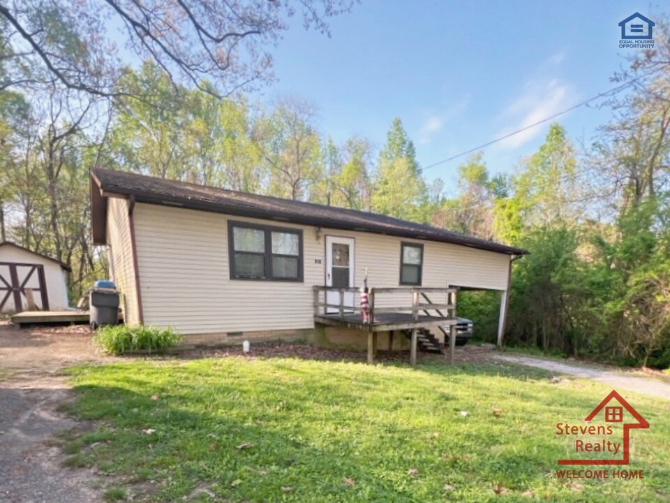 307 C C Camp Rd in Cookeville, TN - Building Photo