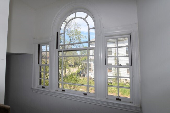 30 Appleton St in Waltham, MA - Building Photo - Building Photo