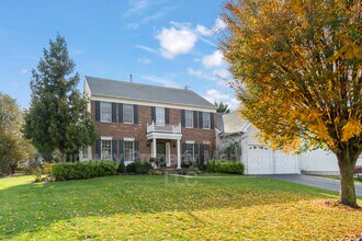 2 Heather Ln in Moorestown, NJ - Building Photo - Building Photo