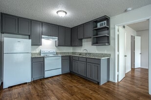 The Crossing Apartments in Denton, TX - Building Photo