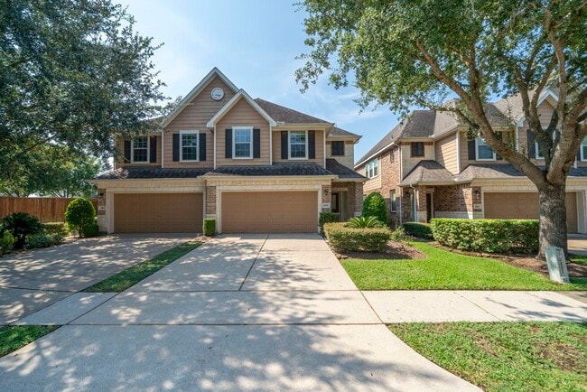3906 Waterford Ln in Missouri City, TX - Building Photo - Building Photo