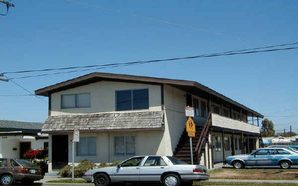 2133 Market Ave in San Pablo, CA - Foto de edificio - Building Photo