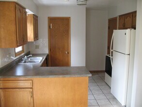 2812 Burns Ave in Erie, PA - Building Photo - Building Photo