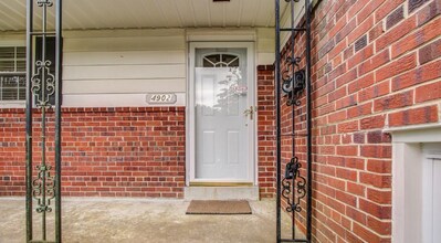 4902 Elsmere Ave in Bethesda, MD - Building Photo - Building Photo