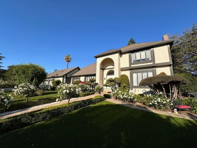 property at 2486 Butternut Dr