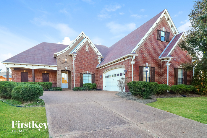 100 Whispering Creek Cove in Oakland, TN - Building Photo