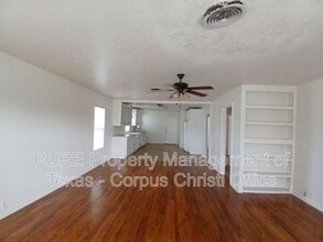 5002 Bevly Dr in Corpus Christi, TX - Building Photo - Building Photo