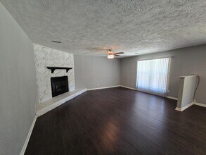 6911 Wickersham Rd in Fayetteville, NC - Building Photo - Building Photo