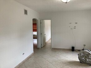 1521 E 7th Ct in Hialeah, FL - Building Photo - Building Photo