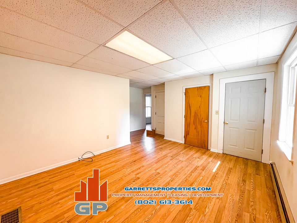 56 Church St in St Johnsbury, VT - Building Photo