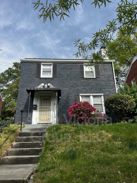 1770 41st Pl SE in Washington, DC - Building Photo
