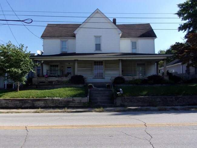 property at 722 N Lincoln Ave