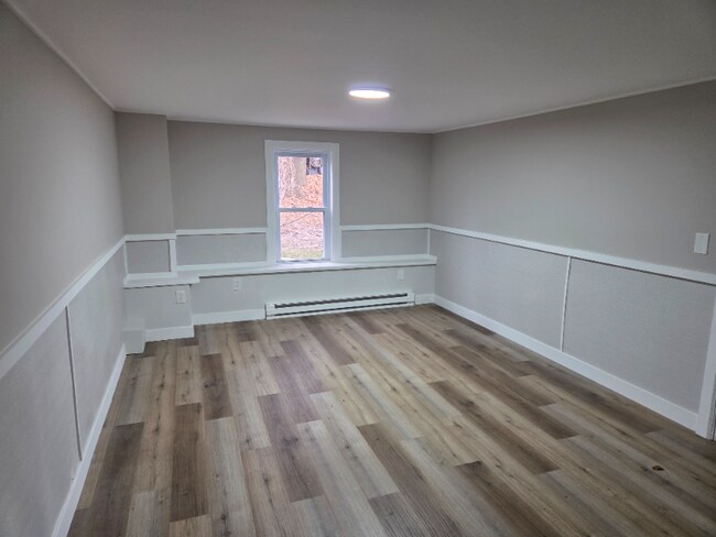 441 Rutherford Ave in Franklin, NJ - Foto de edificio - Building Photo