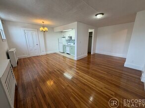 24 Mt Vernon St, Unit 500 in Boston, MA - Building Photo - Building Photo